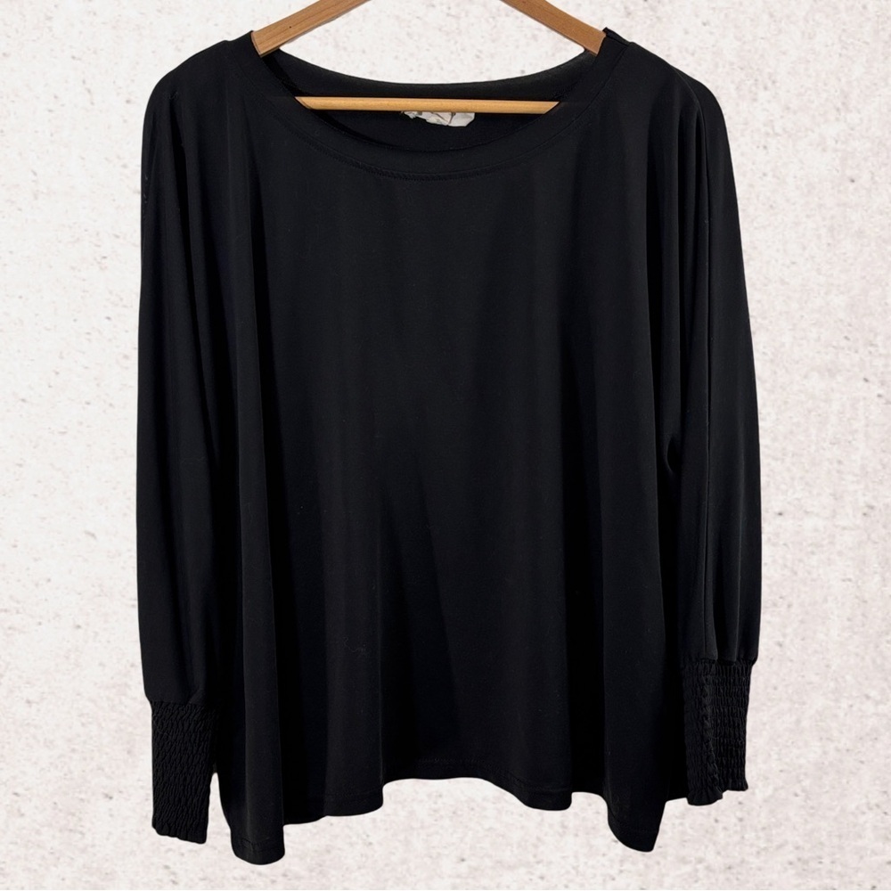 Black Relaxed Boxy Long Sleeve Blouse